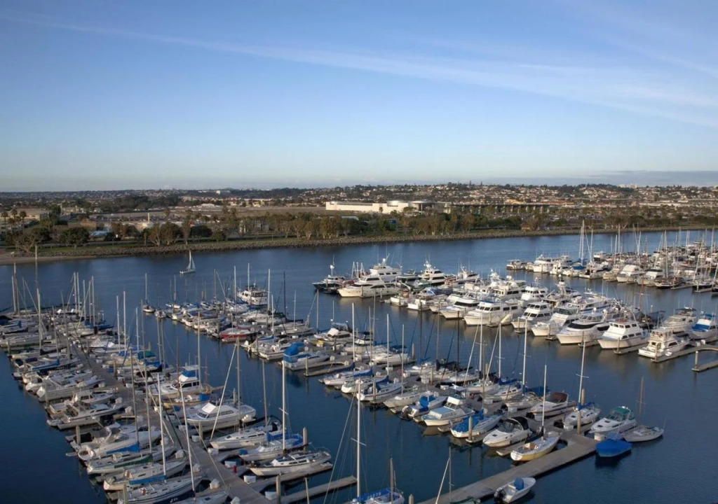 Hilton San Diego Airport/Harbor Island