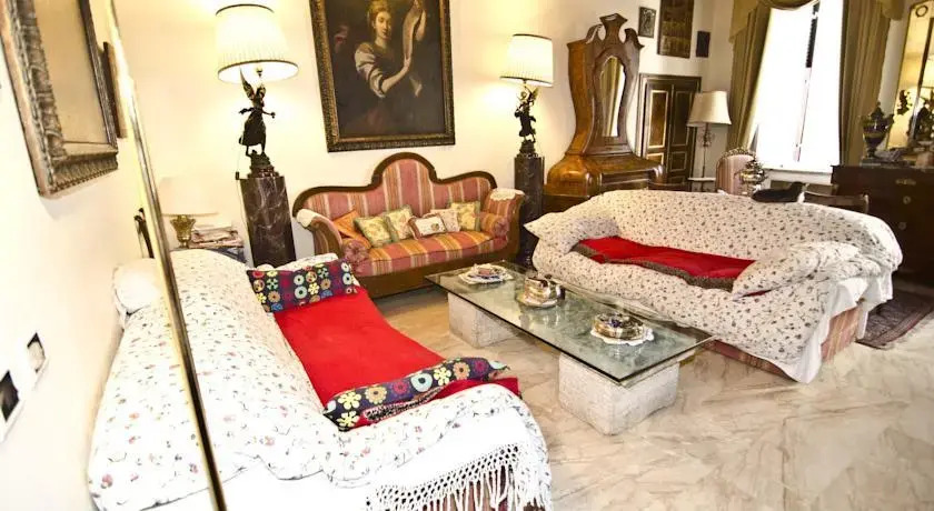 Panico Suite