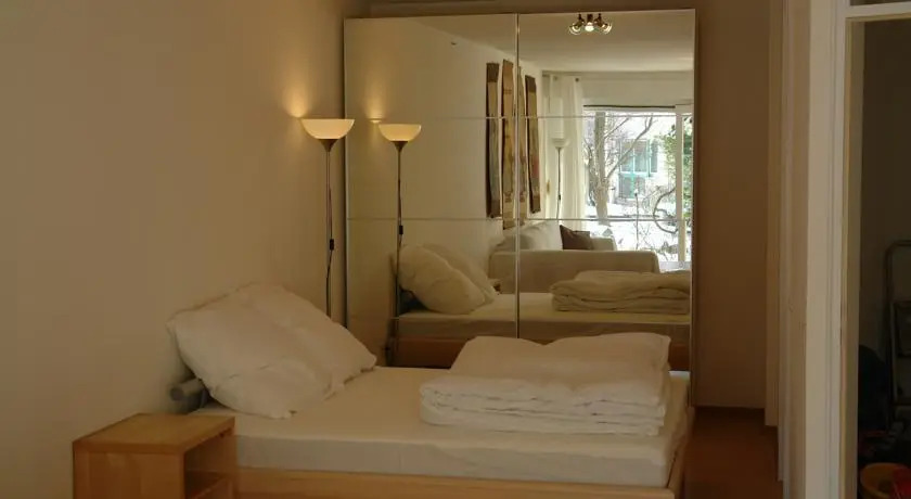 Nanuk Apartment 2