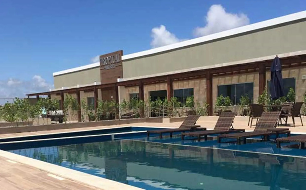Tropical Mar Hotel
