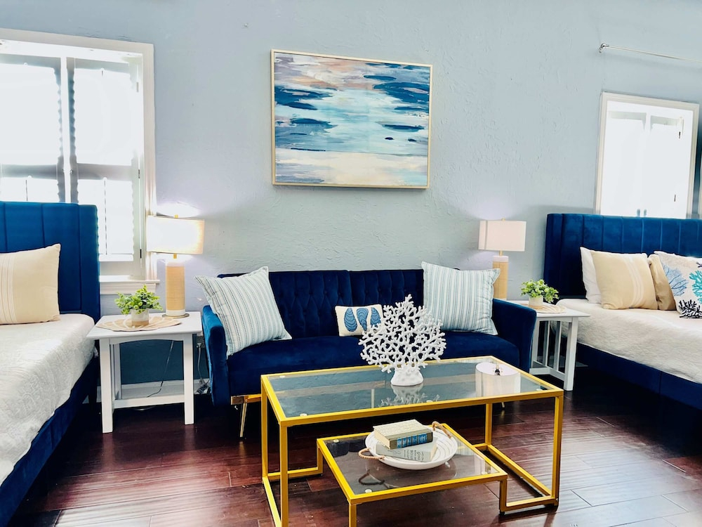 Surf + Strand Dual-unit Stay