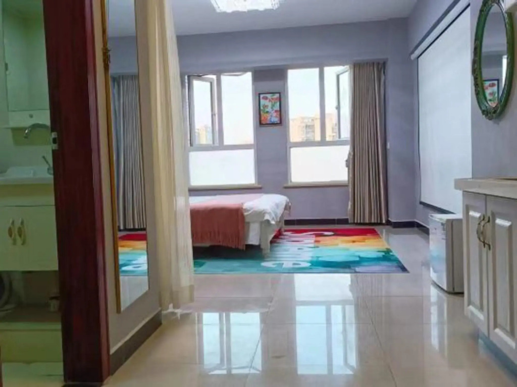 Wuhan Yimige Creative Hotel (Yangjiawan Subway Station)