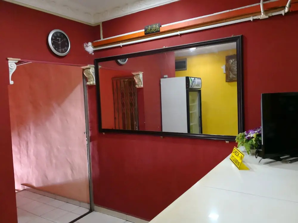 Lucky Budget Hotel