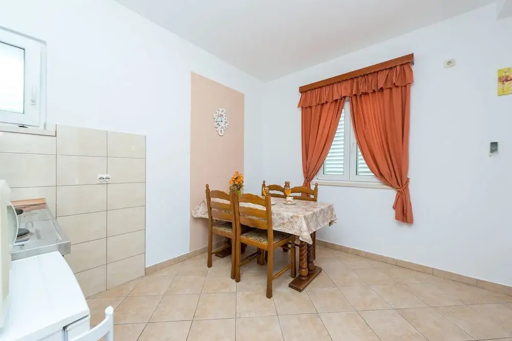Apartments Mat