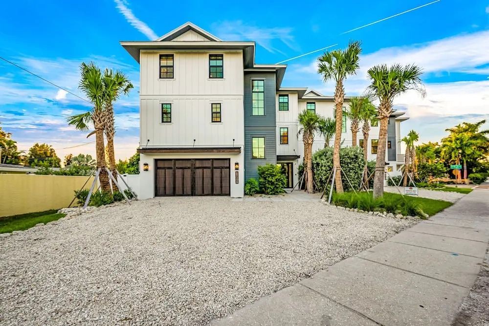 Crescent Beach House