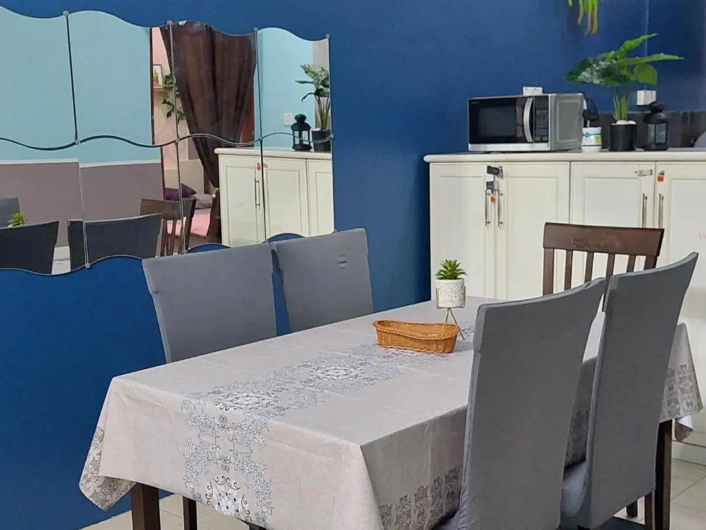 AD Homestay Gua Musang Terrace House with 3 room