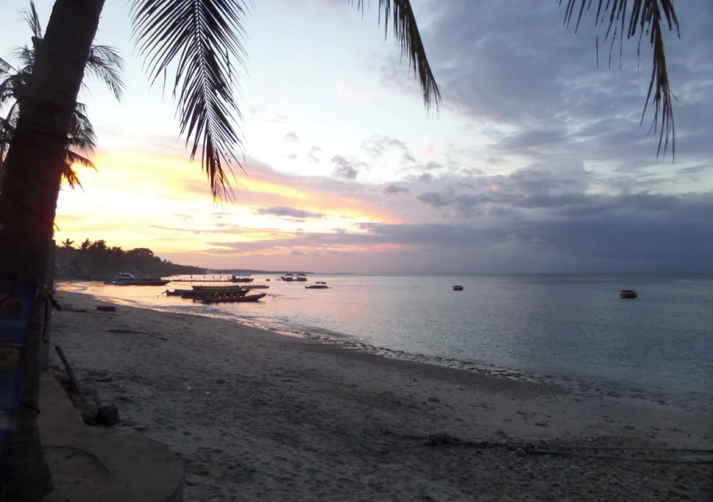 Semayaone Beach Hotel