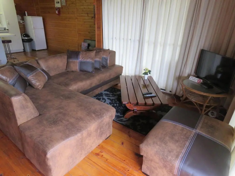 Viewpoint Lodge & Safari Tours