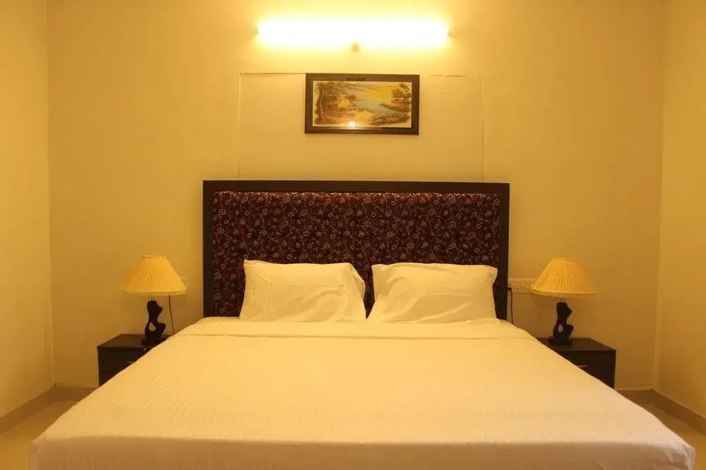 Sun n sand apartments, Candolim, North Goa
