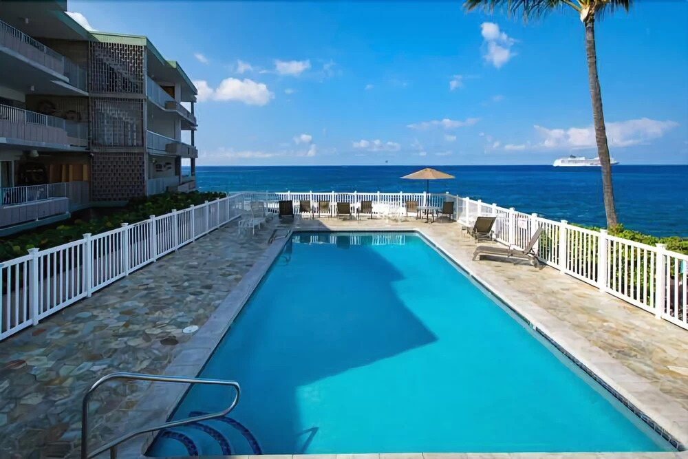 Kona Shores#105