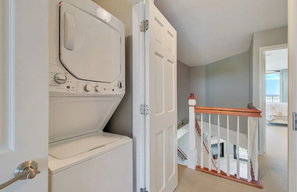 407 A Shipwatch by Avantstay Beach Front Condo w/ Ocean Views