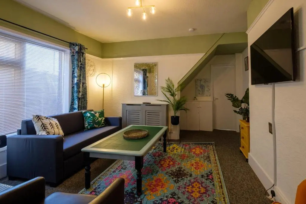 Step Free Access Apt for 6 Parking 2 Mins Town