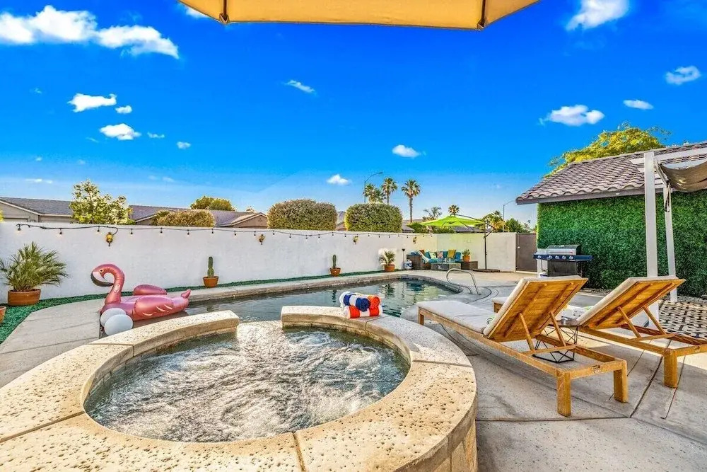 Desert Fun 4BR Retreat with Pool