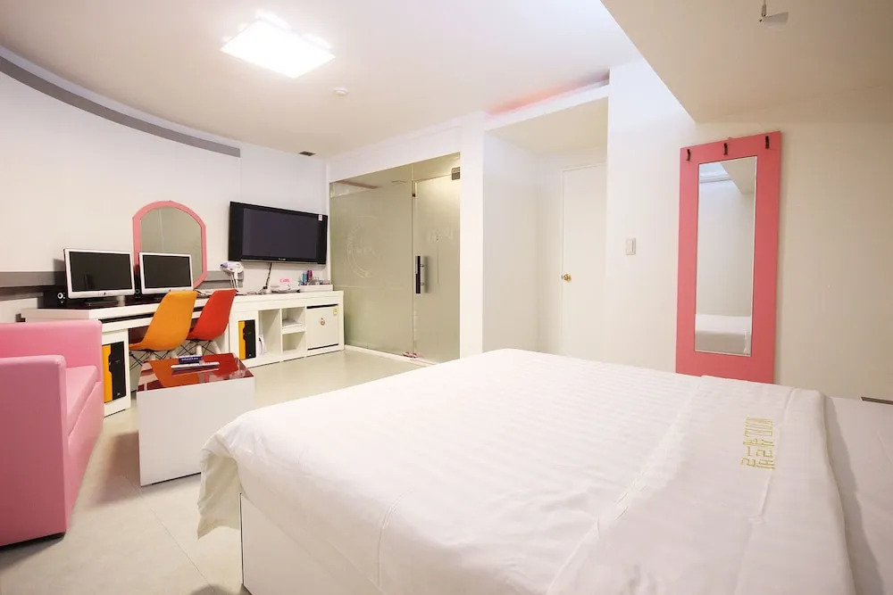 Jeonju Cherevill Motel