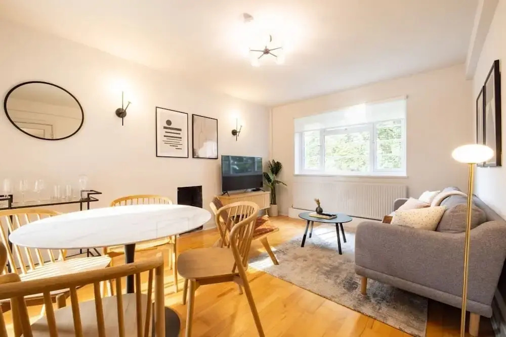 The Ealing Secret - Adorable 1bdr Flat With Balcony