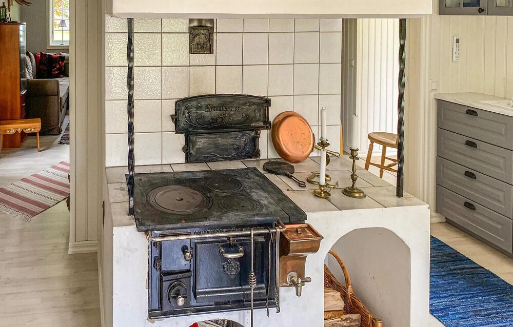 3 Bedroom Stunning Home In Mellerud
