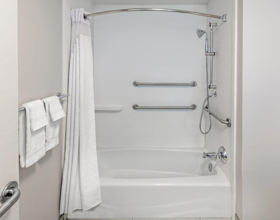 Holiday Inn Express & Suites Baton Rouge East by IHG