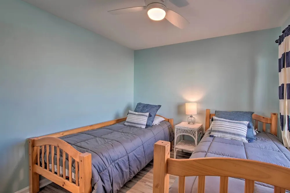 Walk to Shore! Ocean-view Condo in Carolina Beach
