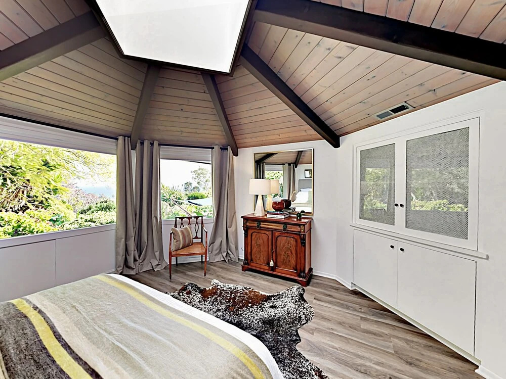 637 Sea Ranch Drive Home 3 Bedrooms 2.5 Bathrooms Home
