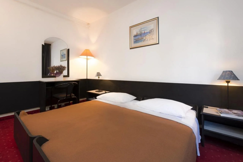 Delfin Hvar Hotel
