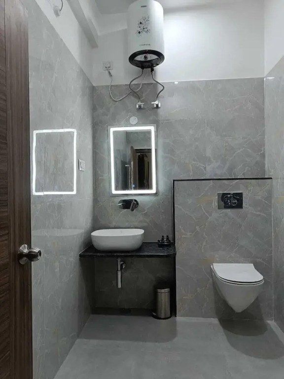 Glow Inn HomeStay