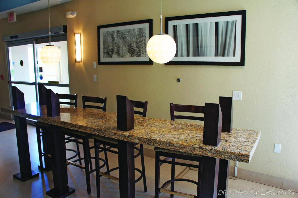 La Quinta by Wyndham Henderson-Northeast Denver