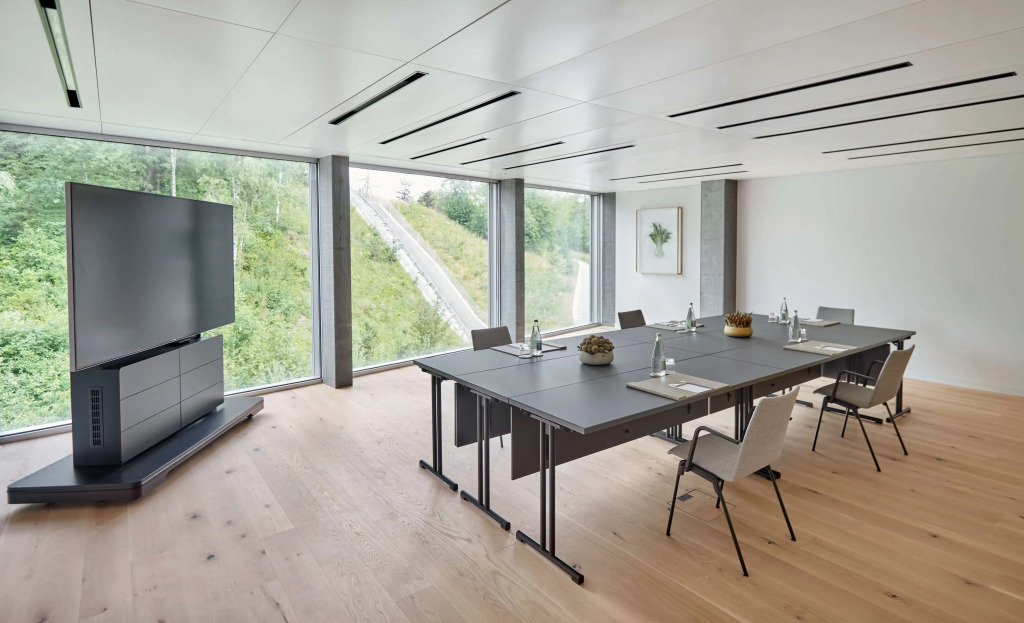 Hyatt Regency Zurich Airport Circle