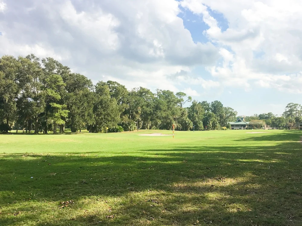 New Listing! Golf & Beach : 5 Pools & Tennis 2 Bedroom Condo