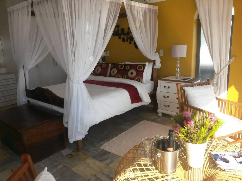Harbourview Lodge