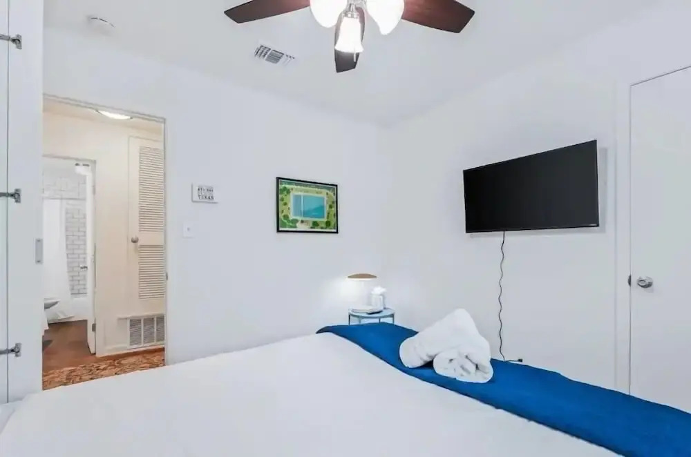 SoCo Oasis Retreat Relax in Comfort