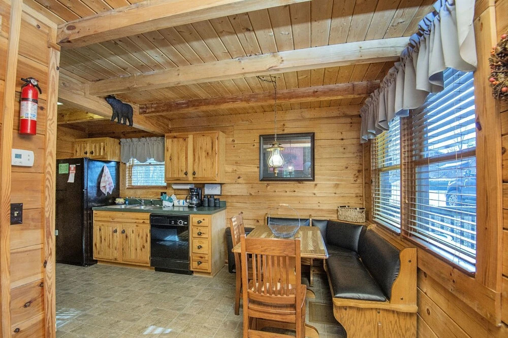 Knotty Pine by Eagles Ridge Resort