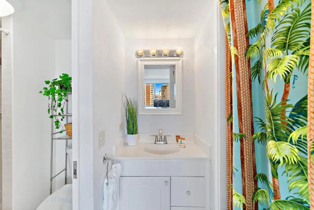 Beautiful Studio in Aloha Surf | Partial Ocean & Mountain Views | 12th Floor | Free WiFi