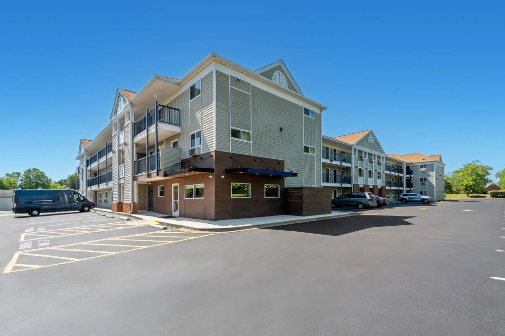 Suburban Extended Stay SE