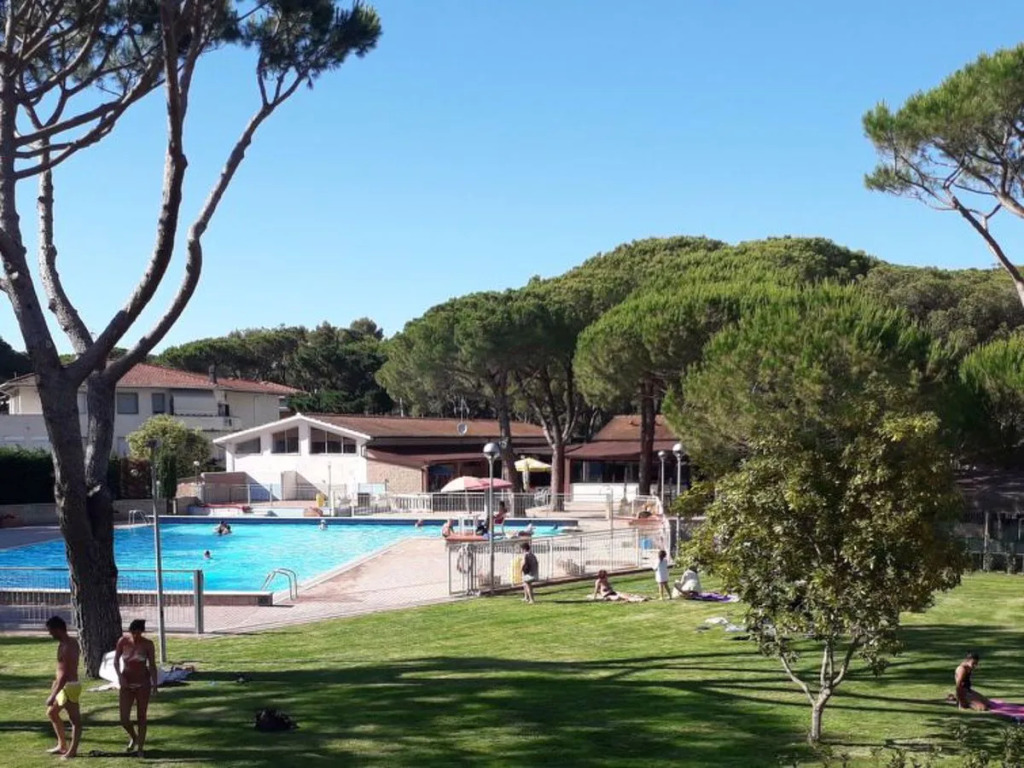 Campeggio del Forte Ponente 6 (MBO164)