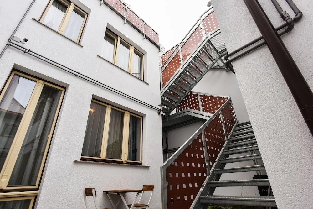 YellowBoot Aparthotel