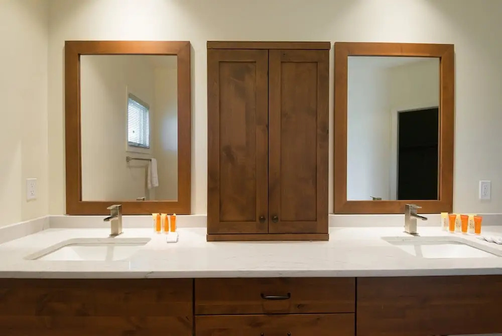 Encantada - Spacious and Luxurious Home, Walk to The Plaza