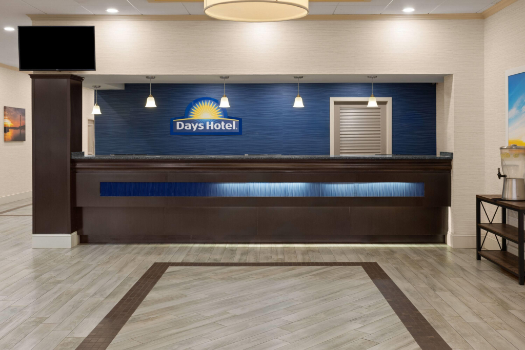 Days Hotel by Wyndham Toms River Jersey Shore