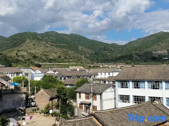 Dali Shuanglang Xinyuanju Chinese Inn