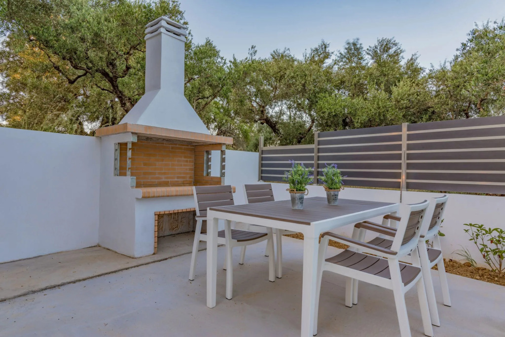 Elia Luxury Villa