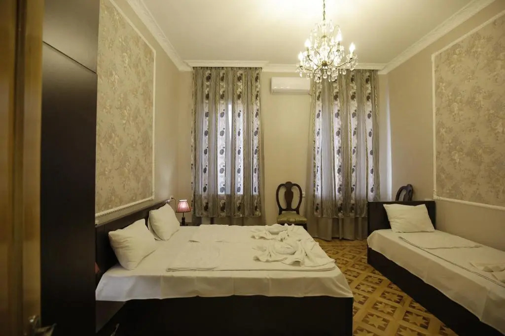 HOTEL COMFORT