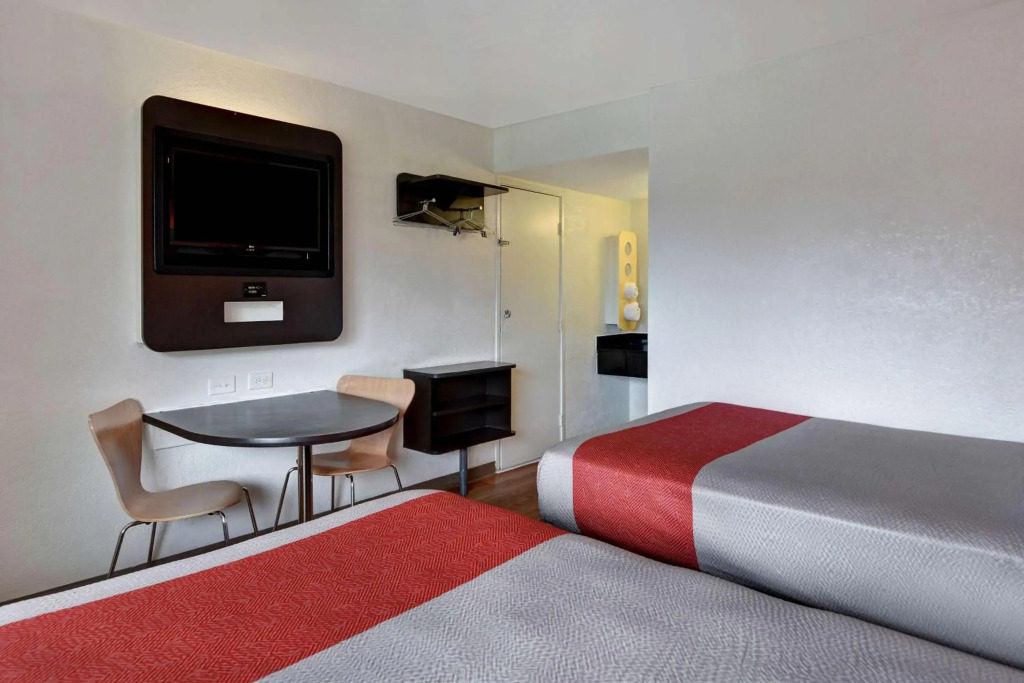 Motel 6 Dania Beach
