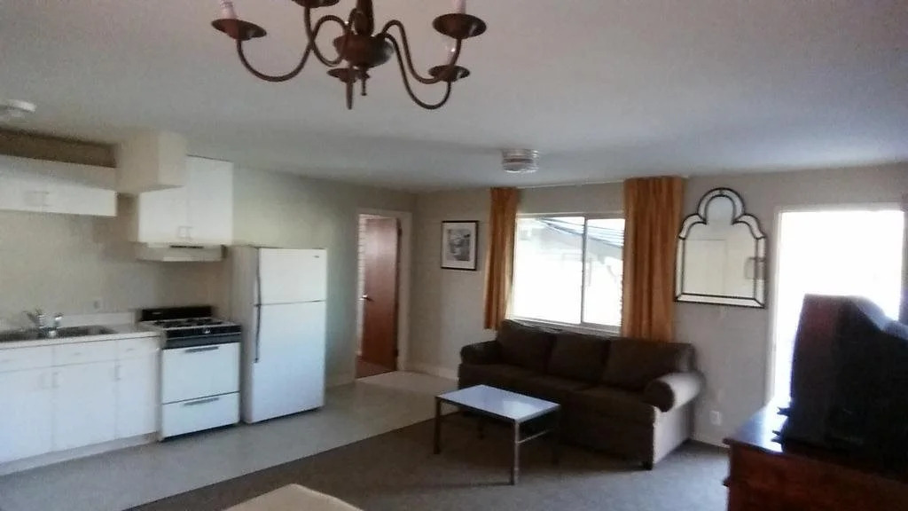 Riviera Motor Lodge