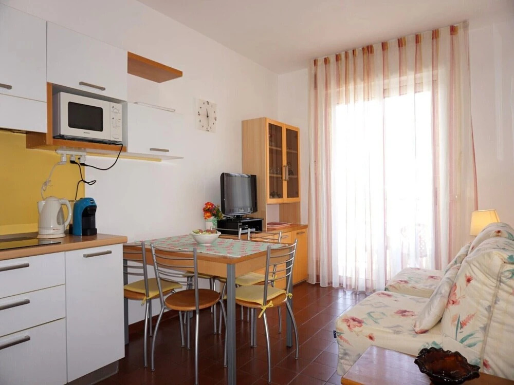 Cozy Apartment With Balcony