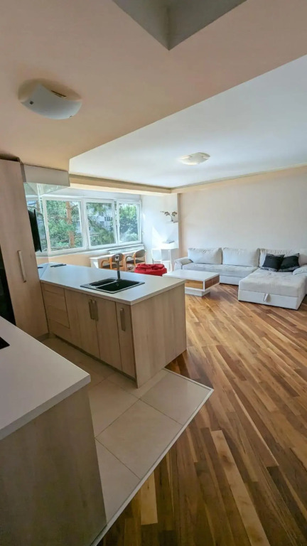 Modern and cozy apartment, excellent location, near Sarajevo City Center, 60m2