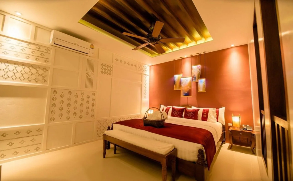 Pah Hotel