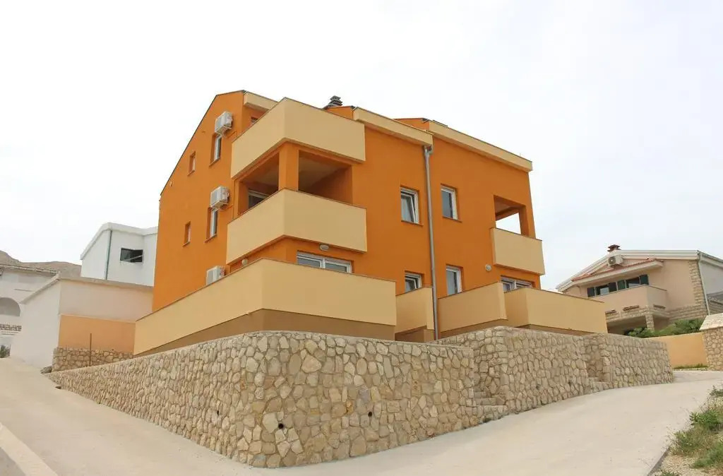 Tina Apartments