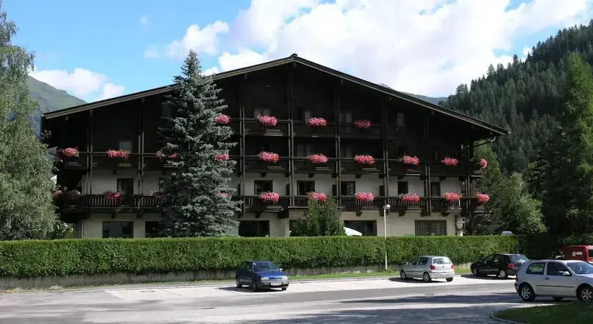 Hotel Simader