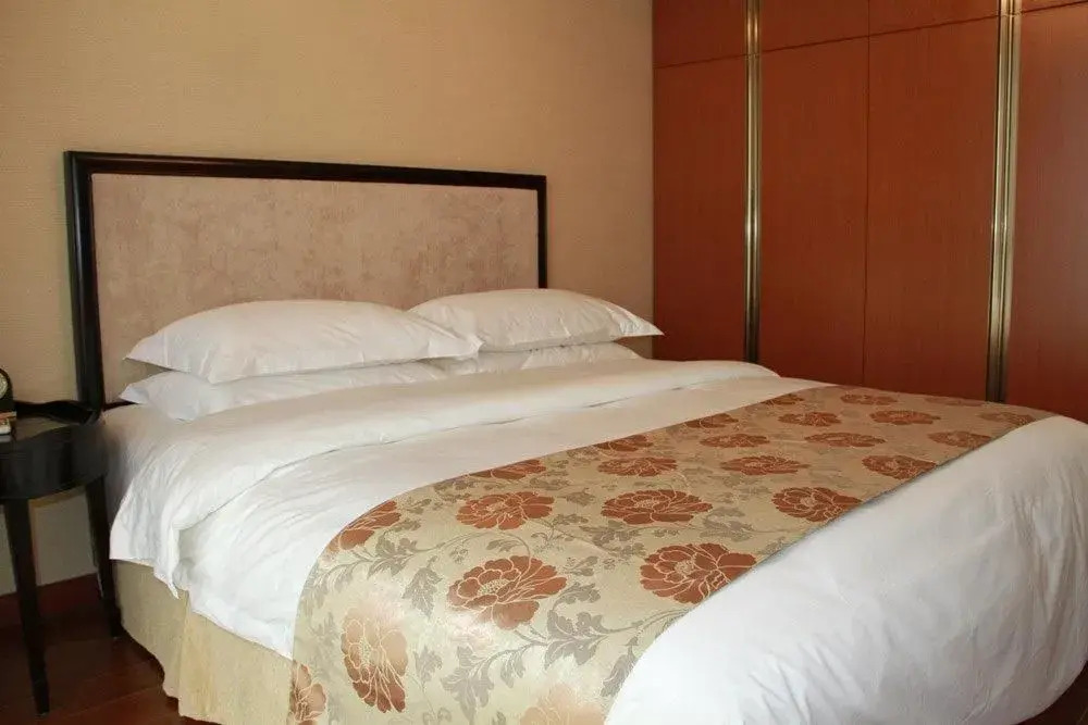 Jia Yisi Hotel