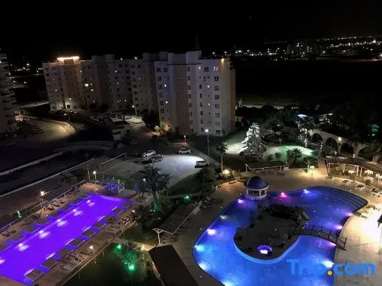 Alexius Pool Apartments