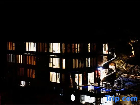 Xijiang Moyeh Banshan · Panoramic Homestay (Observation Deck)